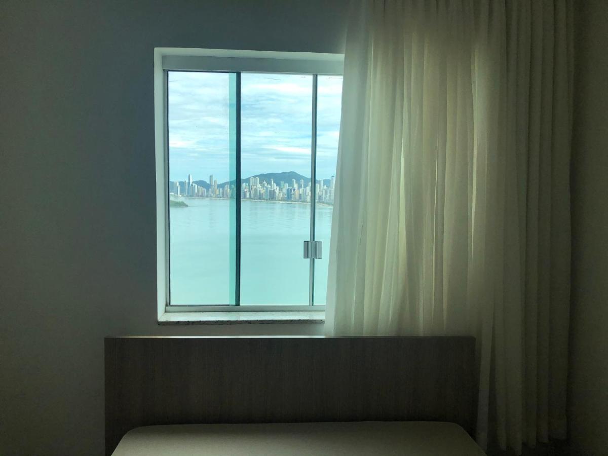 Apartamento Internacional - Frente Para O Mar - 2102 *